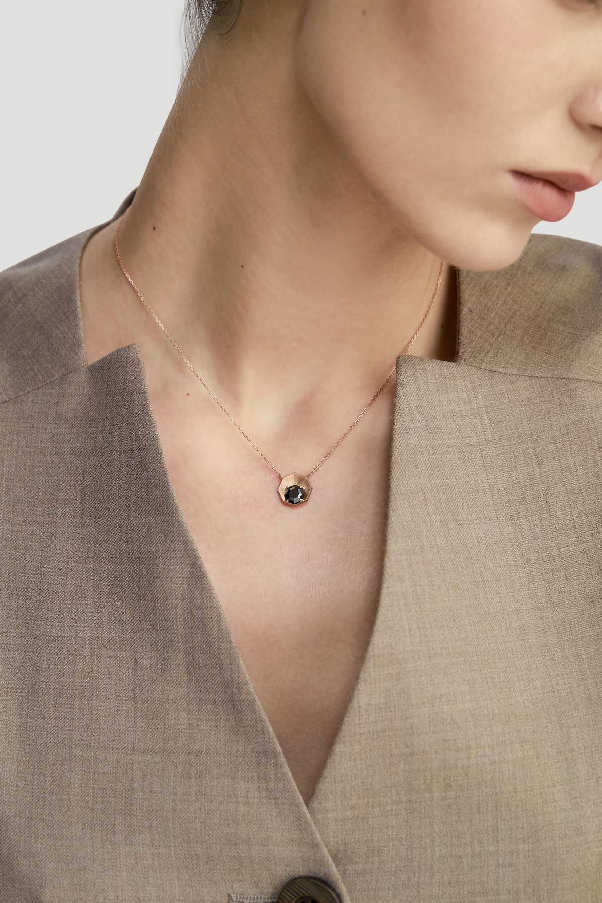 MIRA NOIR LUNAR ECLIPSE Pendant