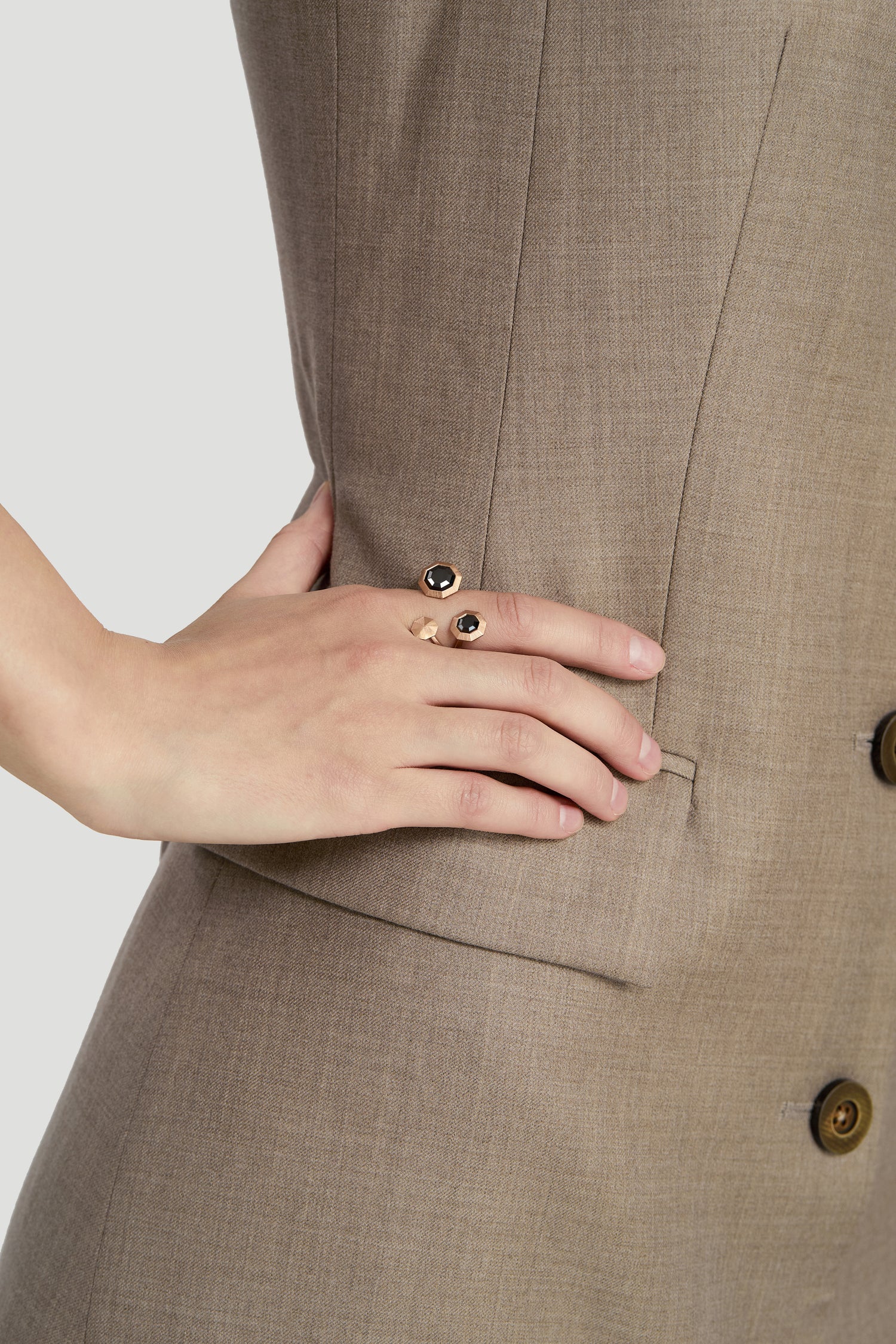 MIRA NOIR REFLECTIONS Ring