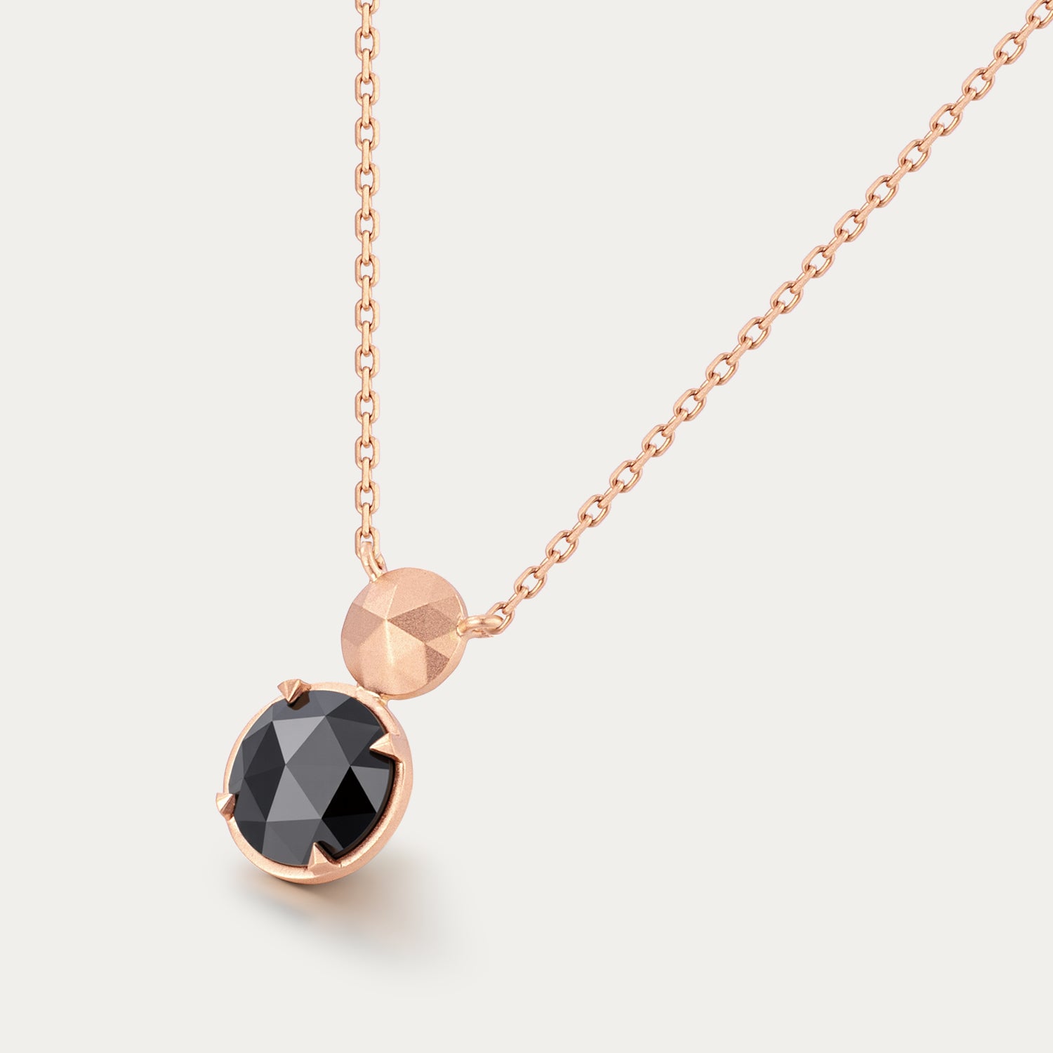 MIRA NOIR AMPHORA Pendant