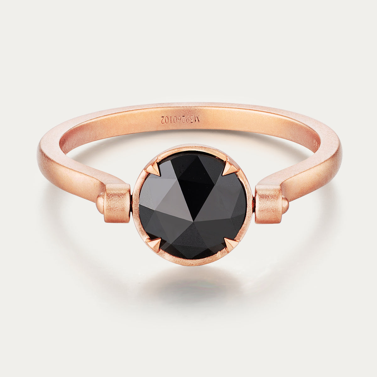 MIRA NOIR PURE HEART Ring