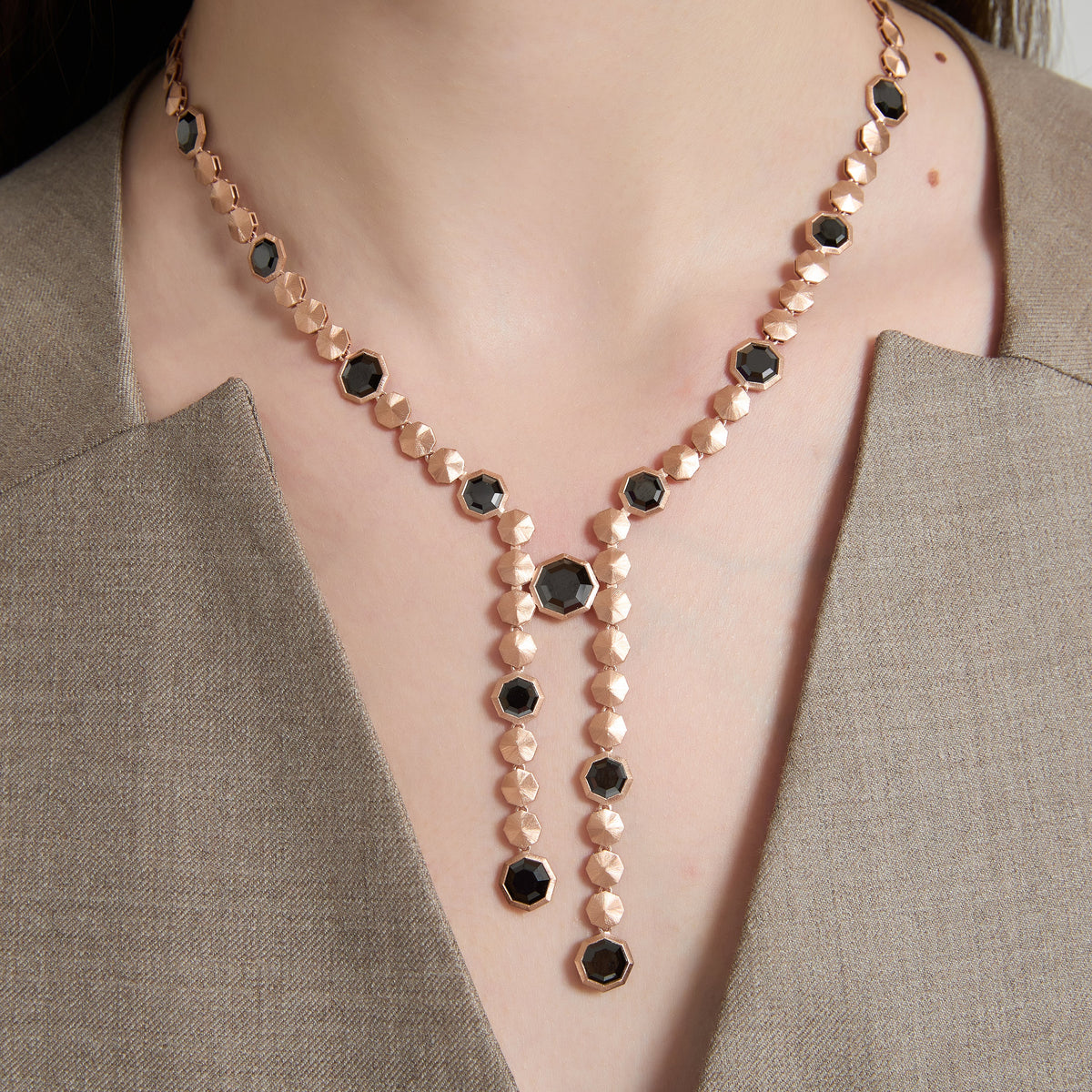 MIRA NOIR REFLECTIONS Necklace