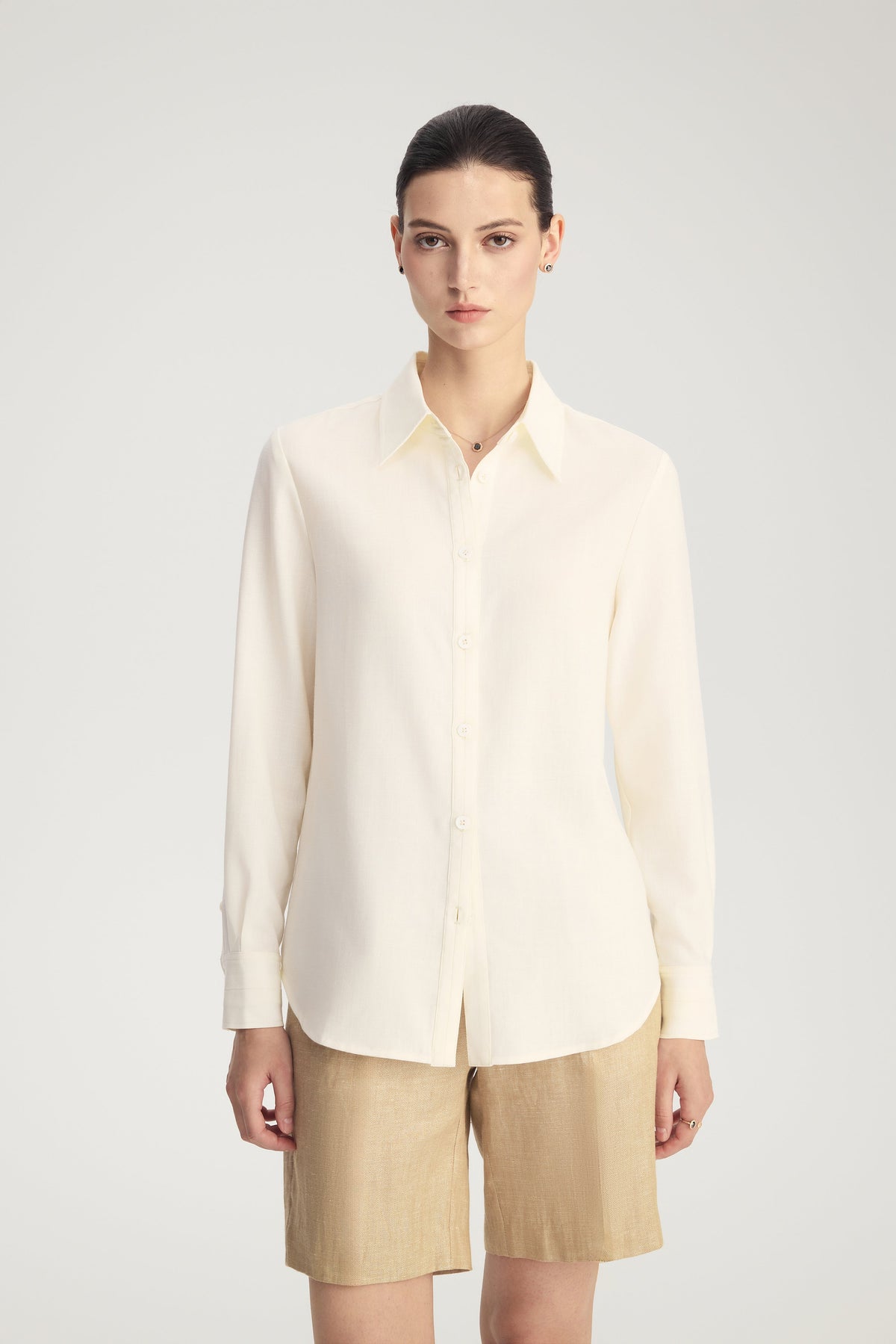 MIRA Wool Silk Linen Shirt in Ivory White – front view