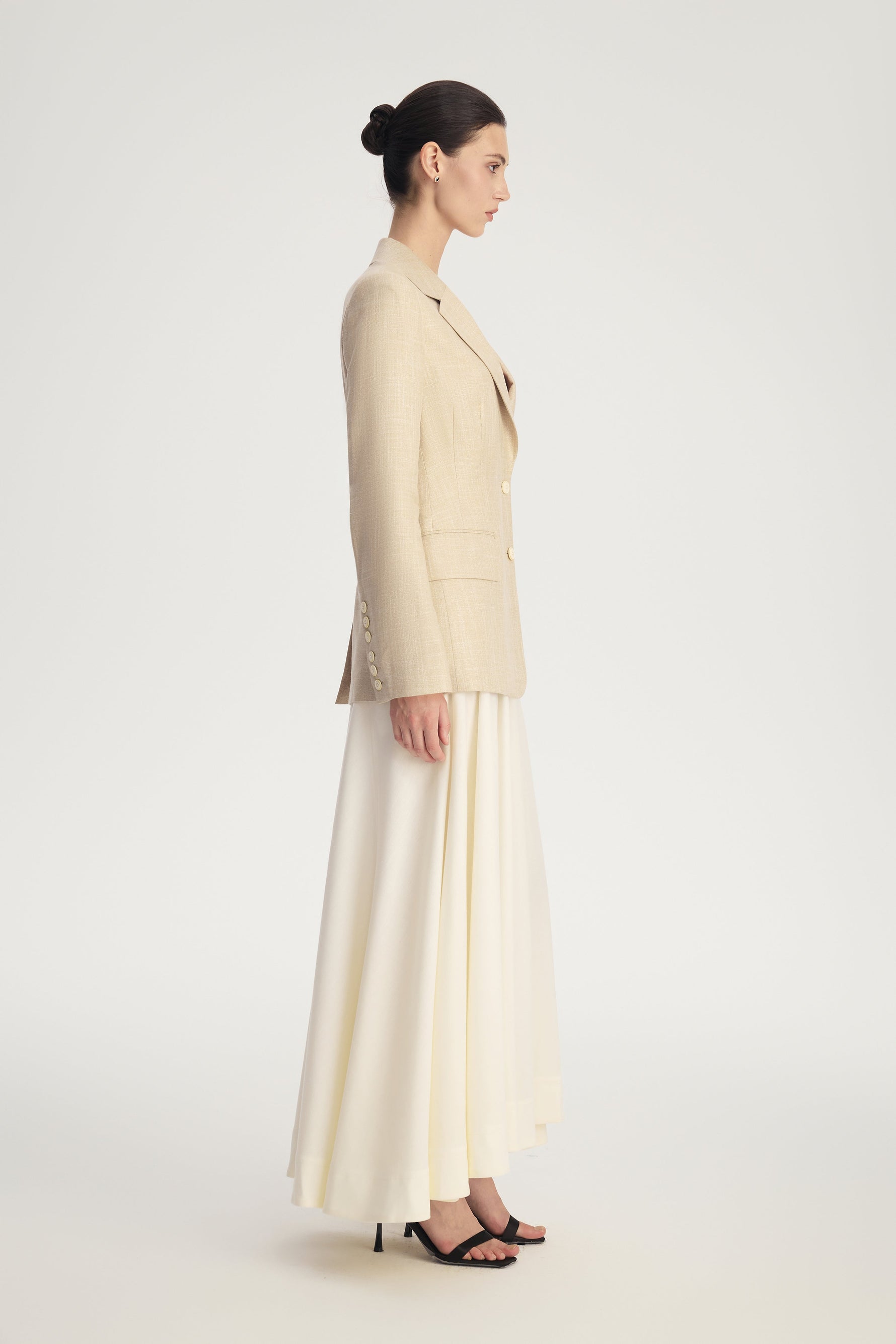 MIRA Viscose Tailored Single-Breasted Blazer in Oatmeal – front view